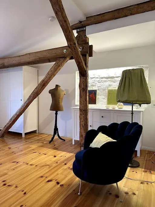 Auf Der Sonnenseite In Berlin Apartment