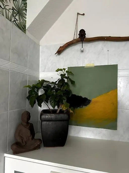 Auf Der Sonnenseite In Berlin Apartment