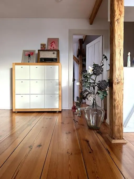 Auf Der Sonnenseite In Berlin Apartment